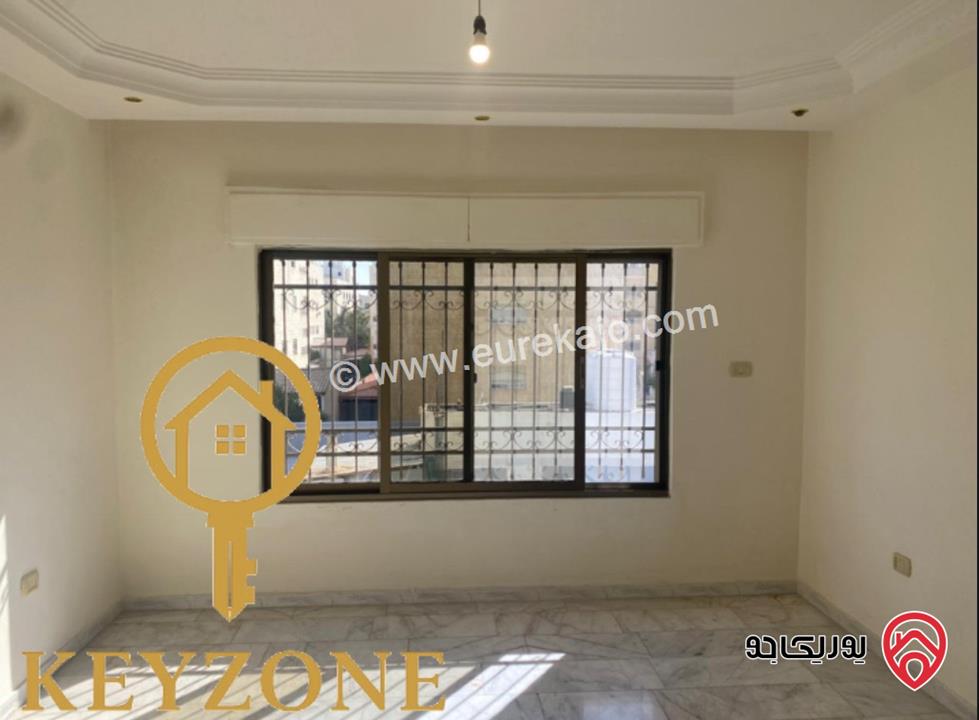 شقة مساحة 200م طابق ثاني للبيع في عمان - خلدا