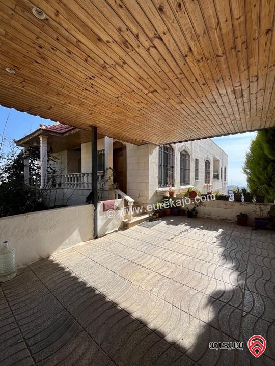 فيلا مع شقتين مساحة 800م على أرض 750م للبيع بإطلالة خلابة في عمان - بدر الجديدة من المالك مباشرة 