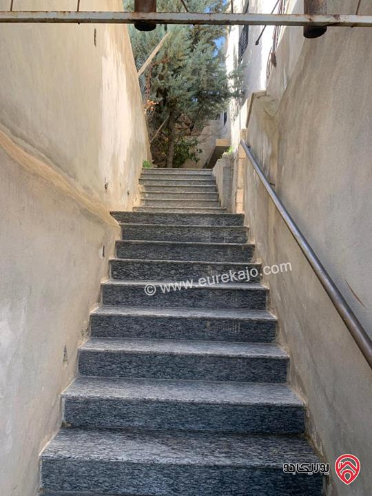 منزل مستقل مساحة 464م على ارض 500م للبيع في عمان - جبل النصر