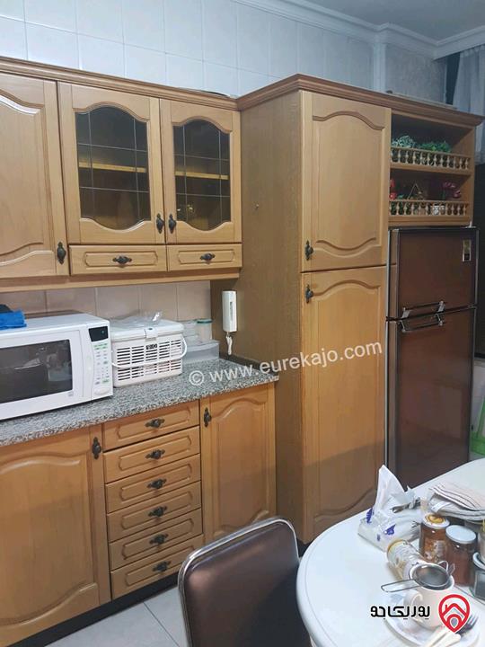 شقة مفروشة طابق اول مساحة 180م للايجار في عمان - الدوار الخامس 