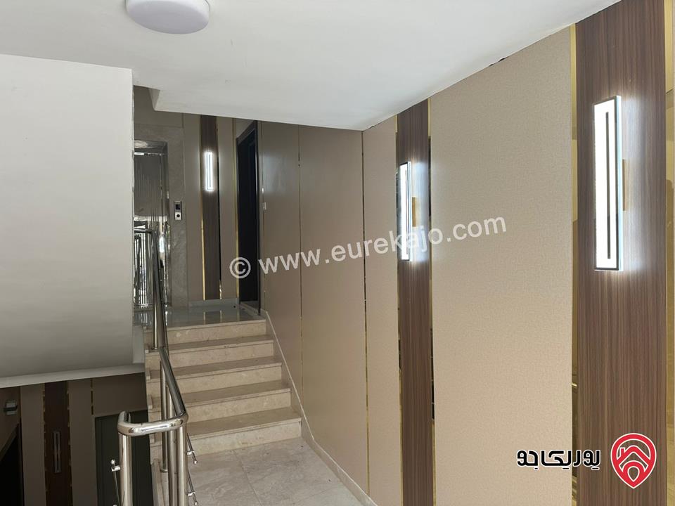 شقه فاخره 185م ارضي مدخل مستقل معها ترسين للبيع من المالك في اجمل مناطق الجبيهه حي المنصور 