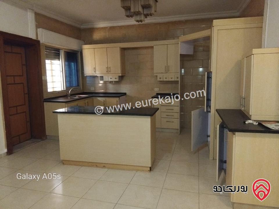 شقة أرضية دوبلكس مساحة 180م للايجار في عمان - تلاع العلي 