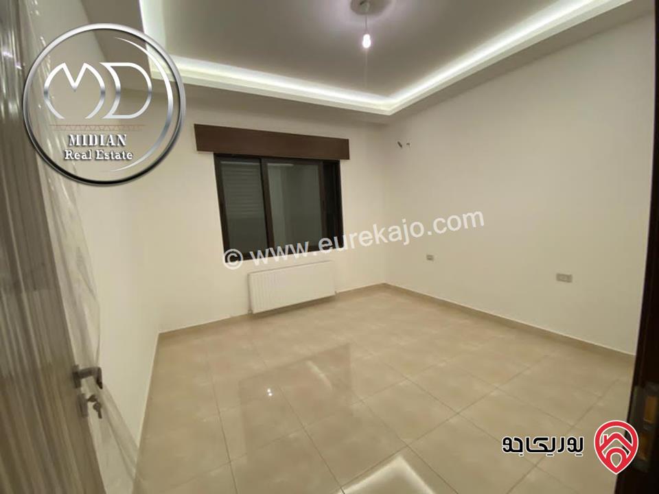 شقة جديدة للبيع في عمان - خلدا العوجانية مساحة 235م طابق أول 4 نوم تشطيبات ديكورات فاخرة اطلالة جميلة بسعر مميز