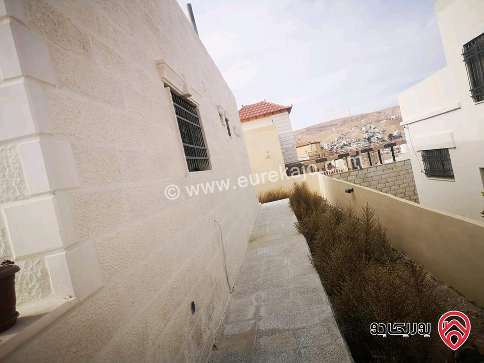 منزل مستقل مساحة 250م على أرض 500م للبيع في الزرقاء - شومر حي الجنينة