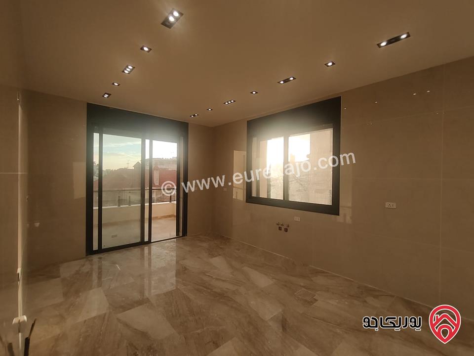 شقق مساحة 217م / 220م للبيع في عمان - ام اذينة الشمالي 