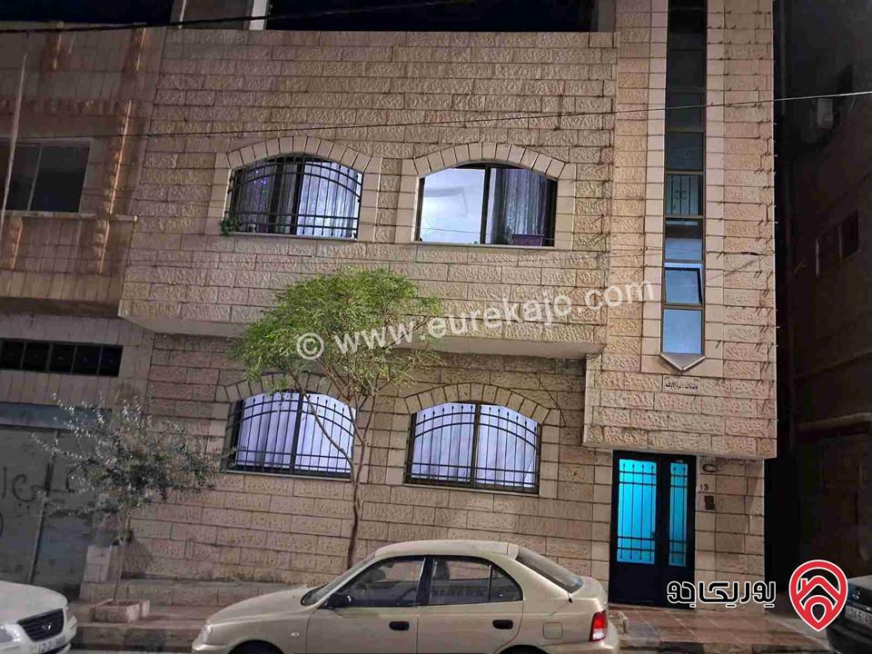بيت مستقل طابقين على أرض 135م للبيع في الزرقاء - الأمير محمد