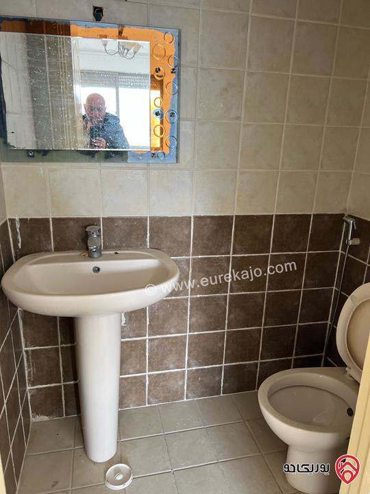 شقة مساحة 100م للبيع في عمان - الجبيهة إشارة المنهل خلف مخابز فيلادلفيا