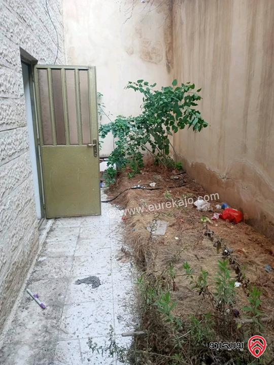 شقة أرضية مساحة 127م داخلي و 100م خارجي للبيع في عمان - ام نوارة