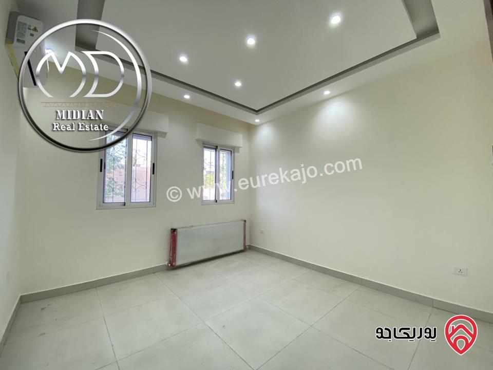 شقق فارغة للايجار في عمان - الرابية مساحات 180م تشطيبات و ديكورات عصرية فاخرة اطلالة جميلة بسعر مميز