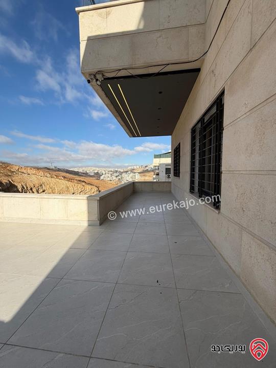 شقة طابق ارضي مساحة 130م مع ترس 50م للبيع في عمان - ربوة عبدون 