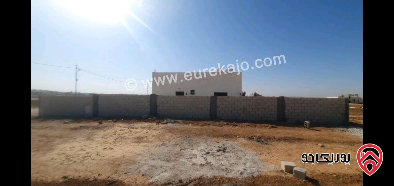 منزل مستقل مساحة 220م على أرض 250م للبيع في عمان - النقيرة
