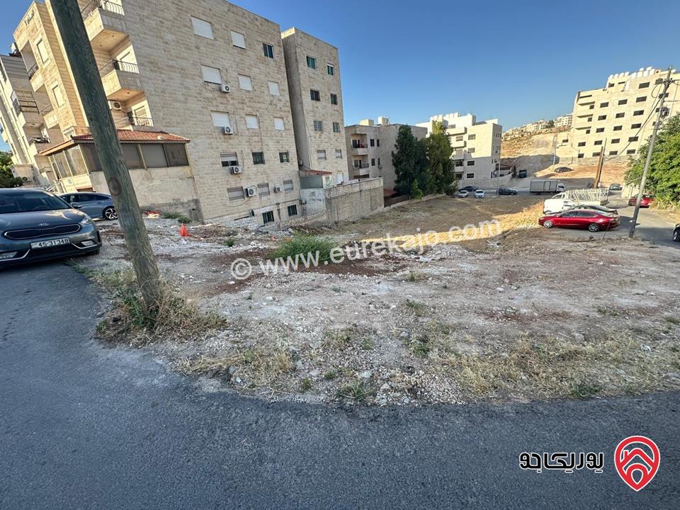 ارض مميزة مساحة 823م على شارعين مع منسوب للبيع في عمان - طبربور