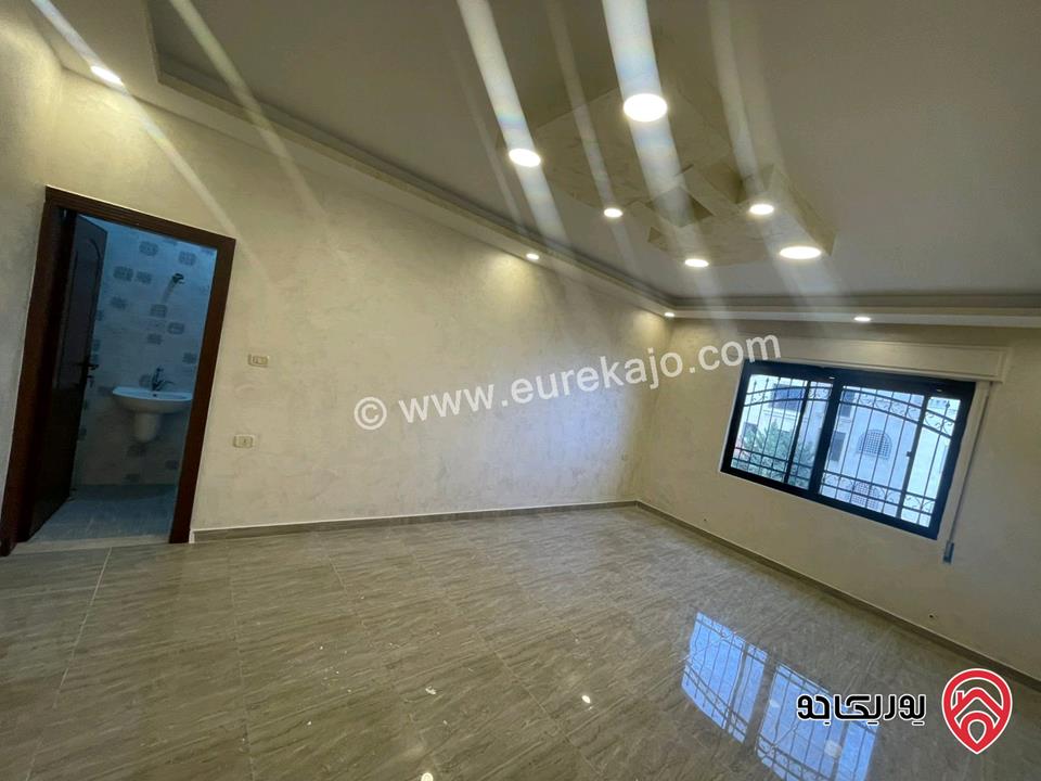 شقة فارغة مساحة 160م للايجار من المالك مباشرة في عمان - طبربور 