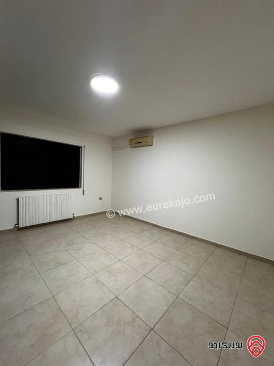 شقة طابق ثالث مساحة 163م للايجار في عمان - خلدا