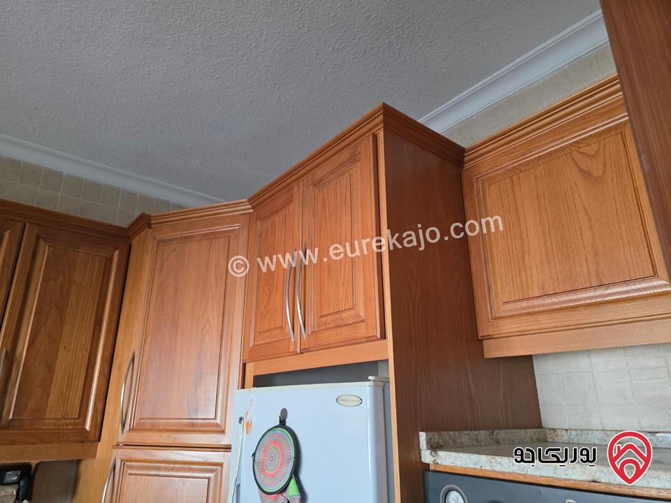 شقة طابق ثالث مساحة 180م للبيع في عمان - خلدا 