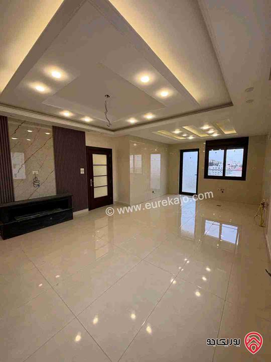 شقة طابق ثاني مساحة 176م للبيع في عمان - شفا بدران