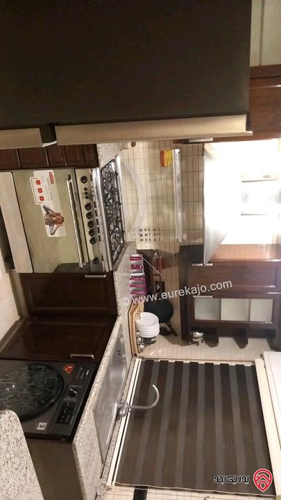 شقة مفروشة سوبر ديلوكس مساحة 120م داخلي و 100م خارجي للايجار في عمان - الجاردنز 