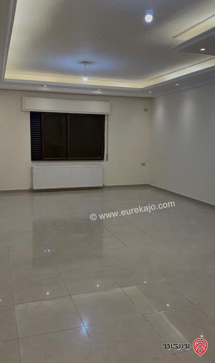 شقة طابق ثالث مساحة 185م للايجار في عمان - الصويفية