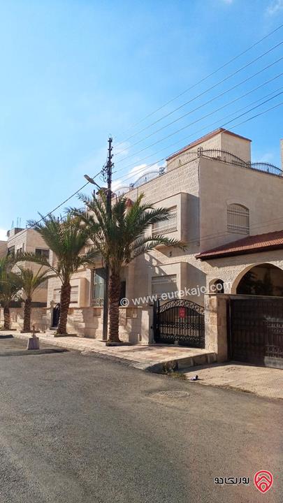 فيلا 3 طوابق على أرض 960م للبيع في عمان - المدينة الرياضية