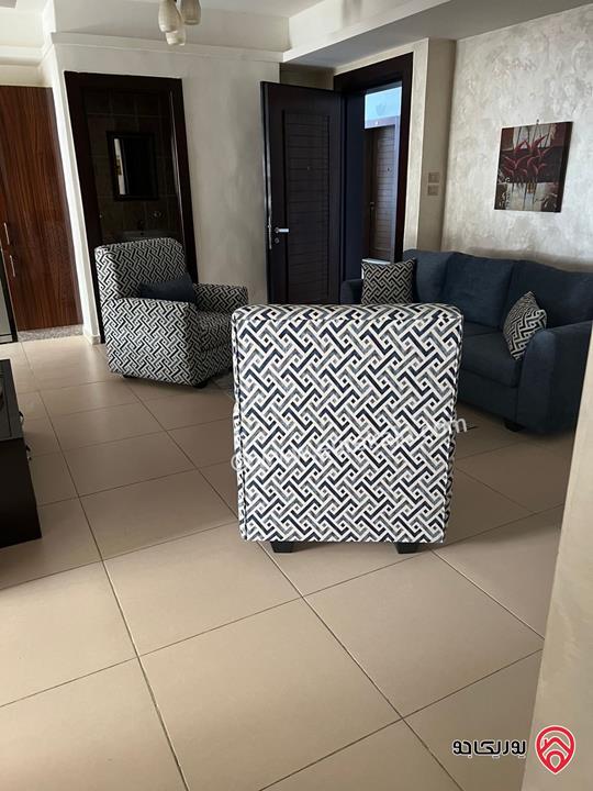 شقة طابق أول مساحة 220م للبيع في عمان - عبدون