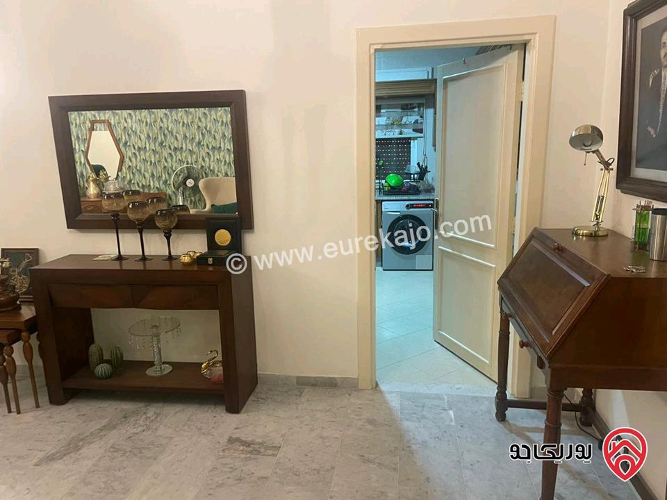 شقة مميزة سوبر ديلوكس مساحة 180م طابق أول للبيع في عمان - الرابية بسعر مغري 