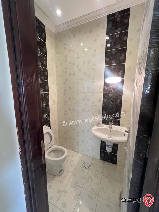 شقة فخمة طابق ثالث مساحة 160م للبيع في عمان - الجبيهة / حي المنصور