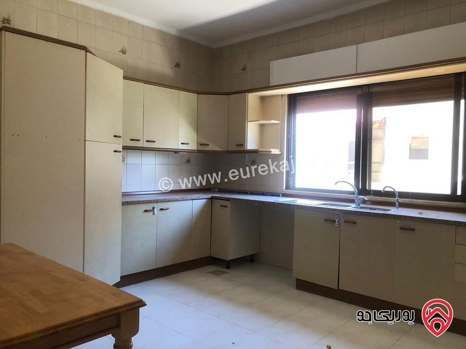 شقة فارغة مساحة 200م للايجار في عمان - الدوار الخامس