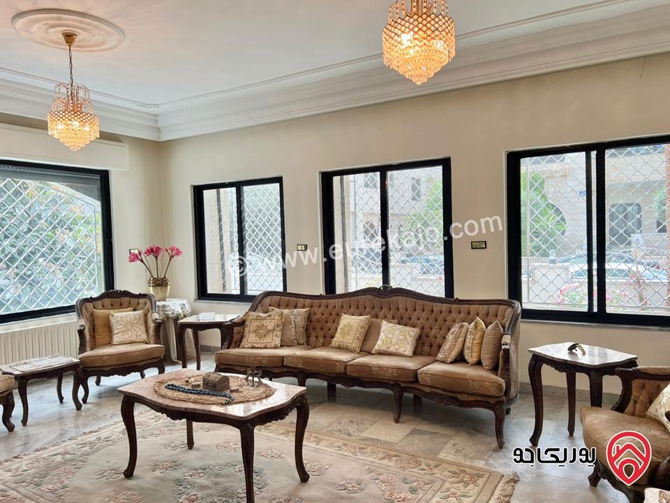 فيلا مستقلة للايجار في عمان - ام السماق مساحة الارض 500م البناء 450و الحديقة 200م والترس 200م