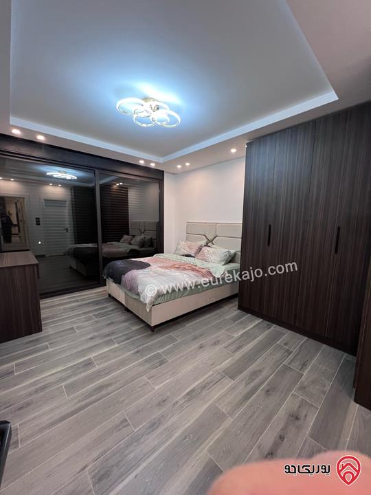 شقة فخمة طابق ثالث دوبلكس مساحة 300م للبيع مفروشة في عمان - مرج الحمام