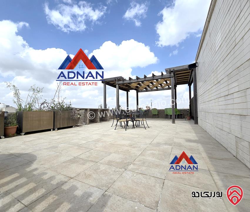 شقه طابق ثالث مساحة 190م مع رووف منفصل 50م للايجار السنوي في عمان - ام السماق