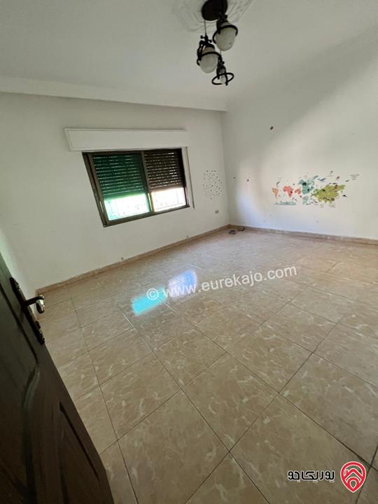 شقة فارغه طابق اول مساحة 140م للايجار في عمان - ضاحية الياسمين