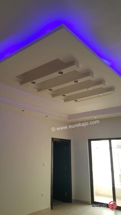 شقة طابق أرضي معلق مساحة 185م للبيع في عمان - الجاردنز