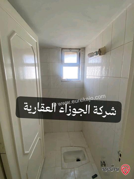 شقة فارغة مساحة 170م طابق ثالث للايجار في عمان - الياسمين