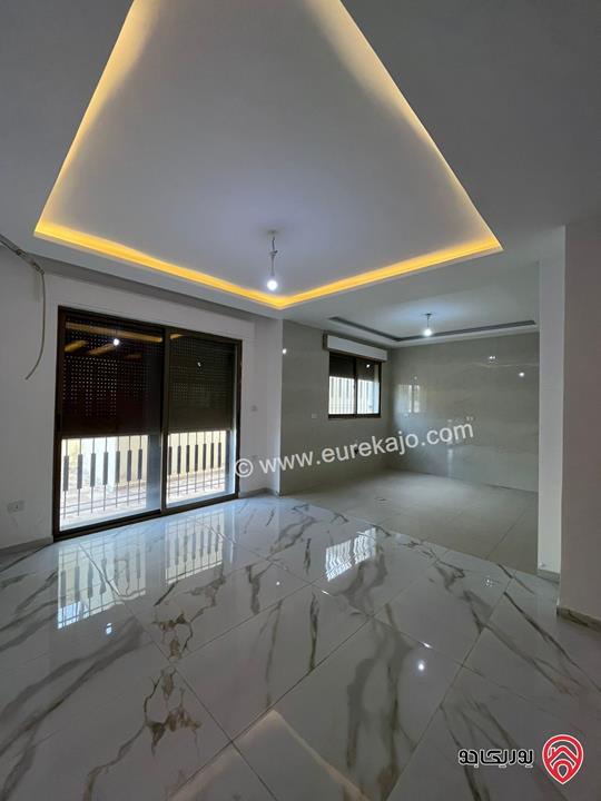 شقة تسوية مساحة 136م داخلي و 100م خارجي للبيع في عمان - مرج الحمام ناعور/ام عريجات