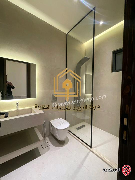 شقة فارغة طابق ثالث دوبلكس مساحة 230م للايجار في عمان - حي الصحابة 