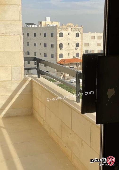 شقة مساحة 225 متر طابق ثالث للبيع في اربد - خلف مستشفى الراهبات