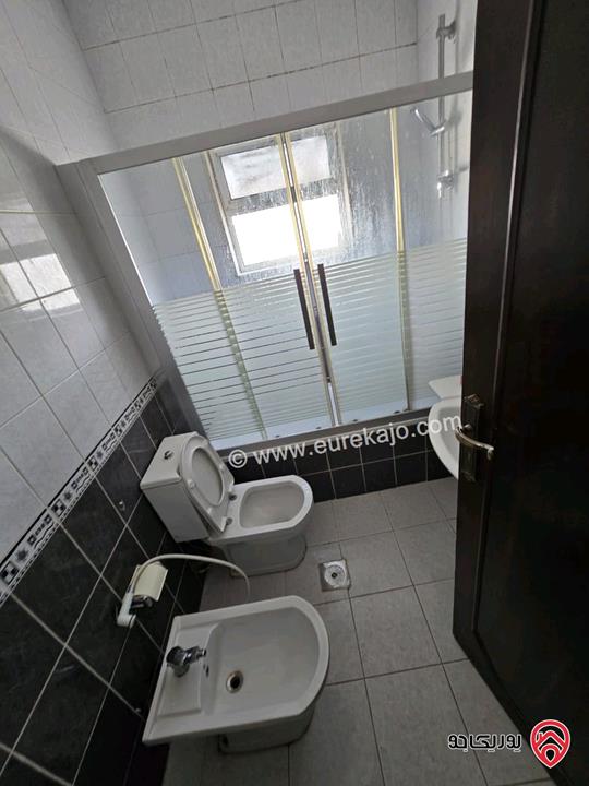 شقة مساحة 180م طابق ثاني للبيع في عمان - خلدا