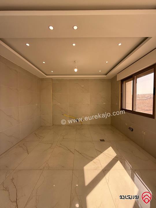 شقق بمساحة 175م للبيع في عمان - أجمل مناطق الجبيهة / حي المنصور 