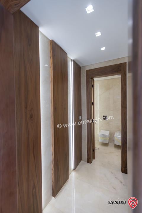 فيلا مساحة 750م على أرض 500م للبيع في عمان - ام تينه دابوق بالقرب من المواصفات و المقاييس و كوخ دابوق