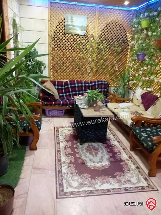 منزل مستقل مساحة 350م على أرض 500م للبيع في عمان - أبو علندا 