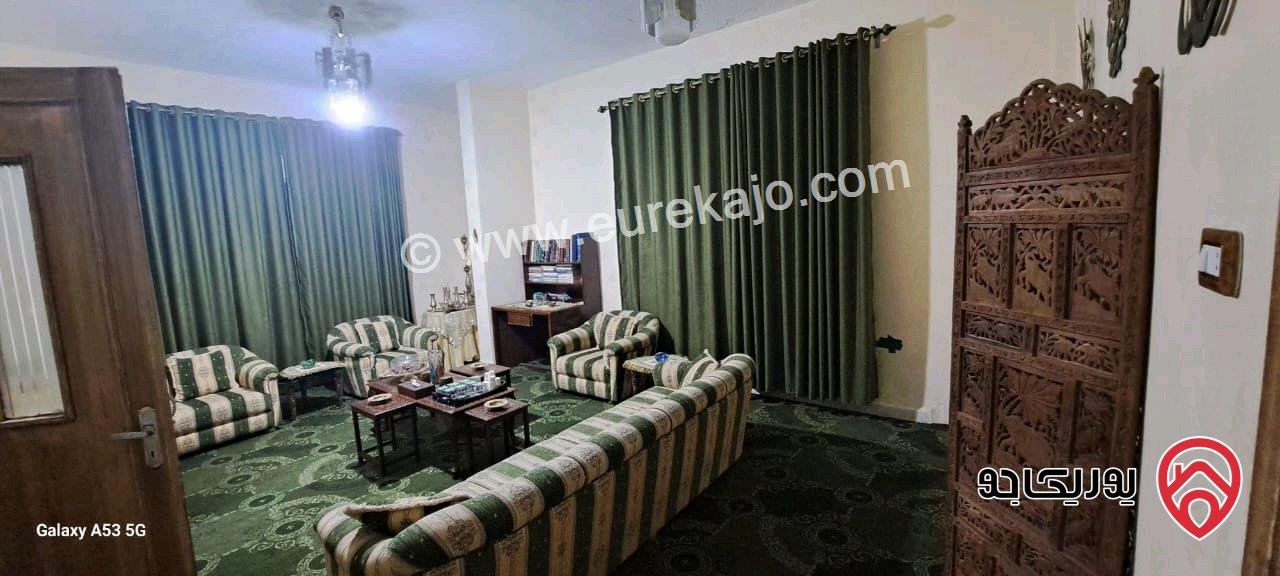 منزل مستقل مساحة 440م على ارض 462م بسعر مغري وفرصة استثمار للبيع في اربد