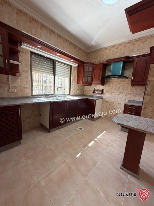 شقة ديلوكس ‏طابق ثالث مساحة 130م للبيع في عمان - الجبيهة