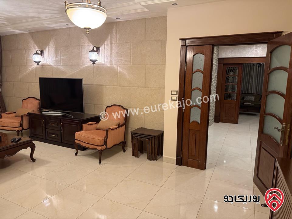 شقة طابقية سوبر ديلوكس مساحة 300م طابق ثاني للبيع في عمان - الرابية شارع عاهد السخن
