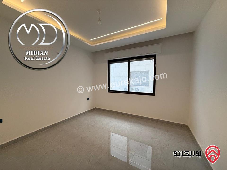 شقة جديدة للبيع في عمان - ديرغبار مساحة 190م طابق اول تشطيبات ديكورات عصرية فاخرة بسعر مميز جداً