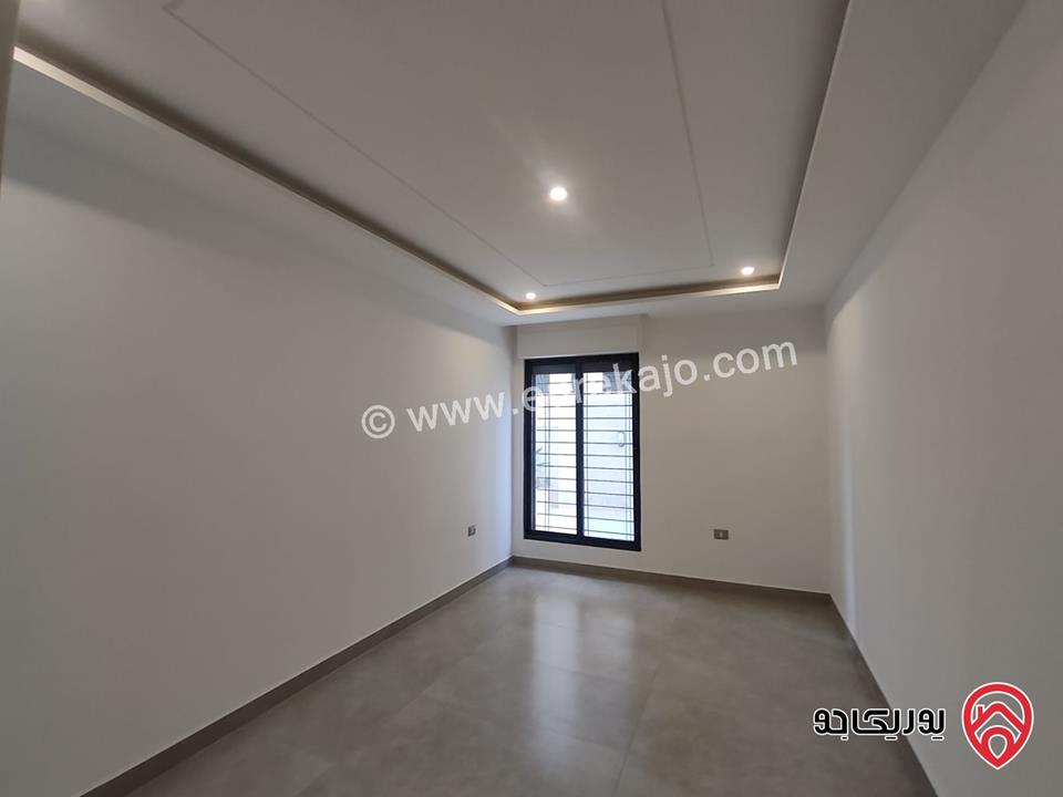  شقق جديدة مساحة 240م للبيع في عمان - حي الصحابة رجم عميش  