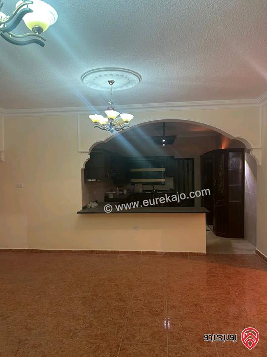 شقة أرضية مساحة 160م داخلي و 85م خارجي للبيع اقساط في الزرقاء الجديدة