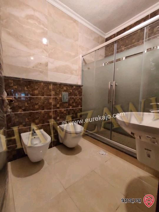 شقة مساحة 240م طابق ثاني للايجار في عمان - ضاحية النخيل طريق المطار 