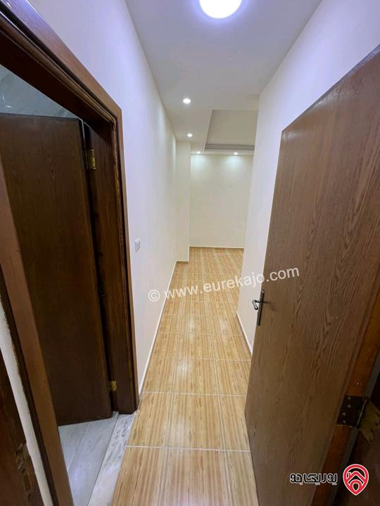 شقة طابق أرضي مساحة 160م داخلي و 60م خارجي للبيع في عمان - تلاع العلي 