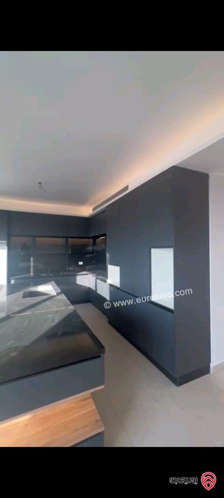 فيلا مساحة 530م على أرض 480م للبيع في عمان - دابوق