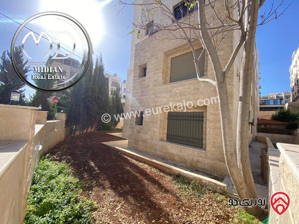 شقة شبه ارضي للبيع في عمان - خلدا العوجانية مساحة 200م مع تراسات و حدائق سوبر ديلوكس بسعر مميز